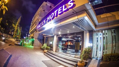 hotels near microsoft theater|Hotels near Peacock Theater.